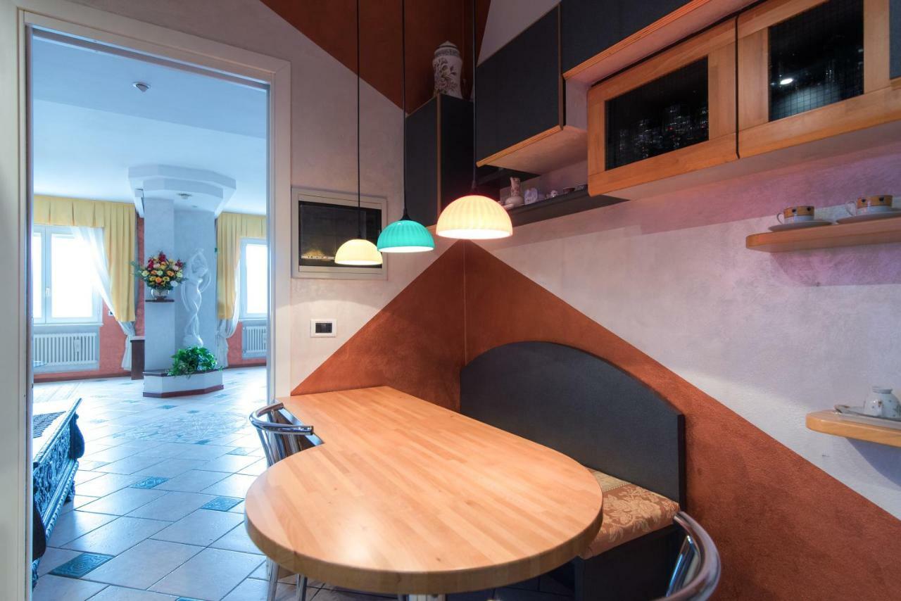 Lo Specchio Sul Lago - By House Of Travelers - Como Exterior foto