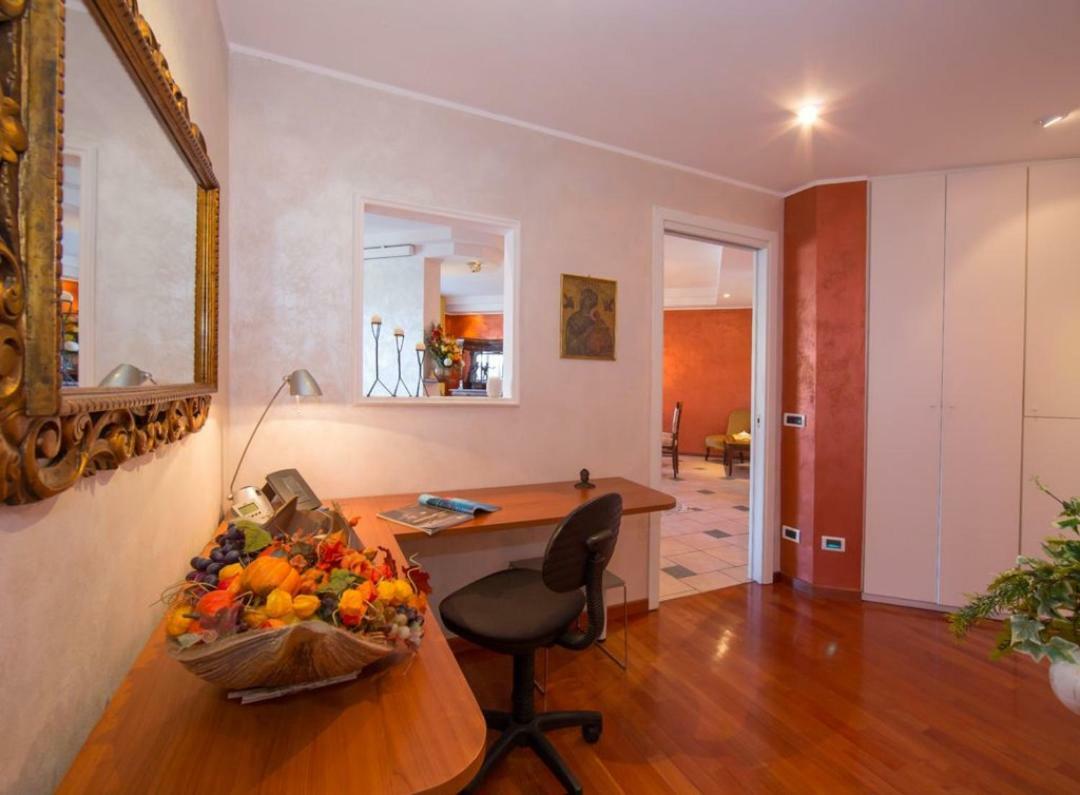 Lo Specchio Sul Lago - By House Of Travelers - Como Exterior foto